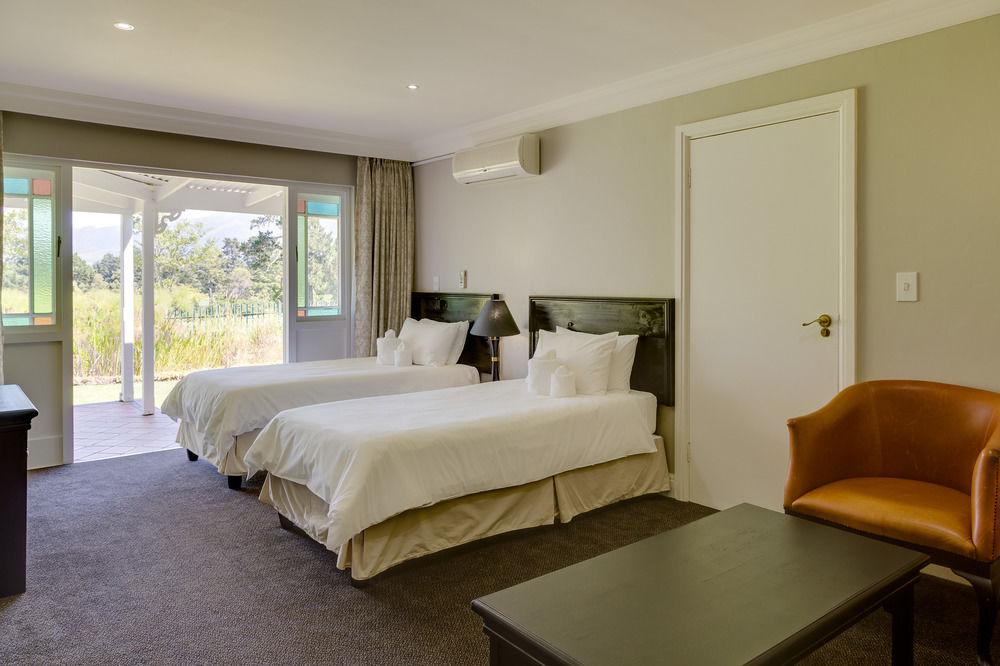Protea Hotel By Marriott George King George Exteriér fotografie