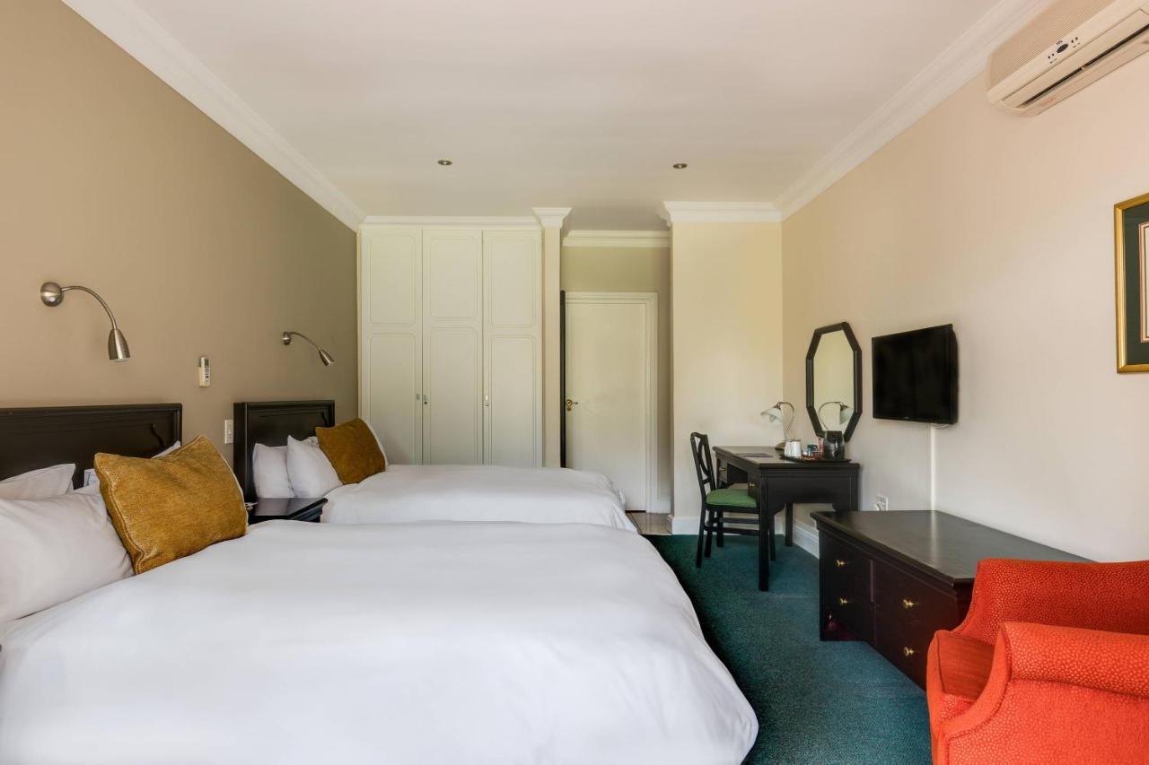 Protea Hotel By Marriott George King George Exteriér fotografie