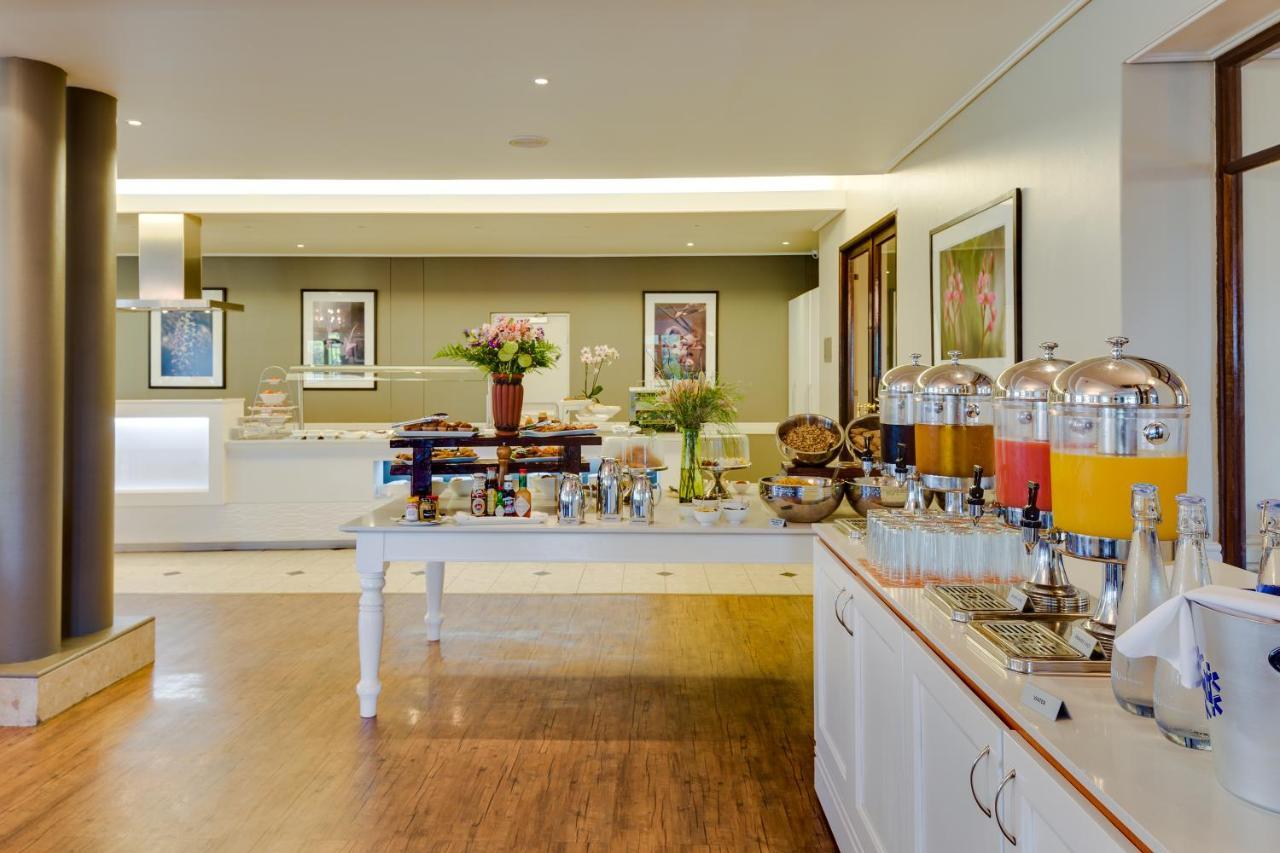 Protea Hotel By Marriott George King George Exteriér fotografie