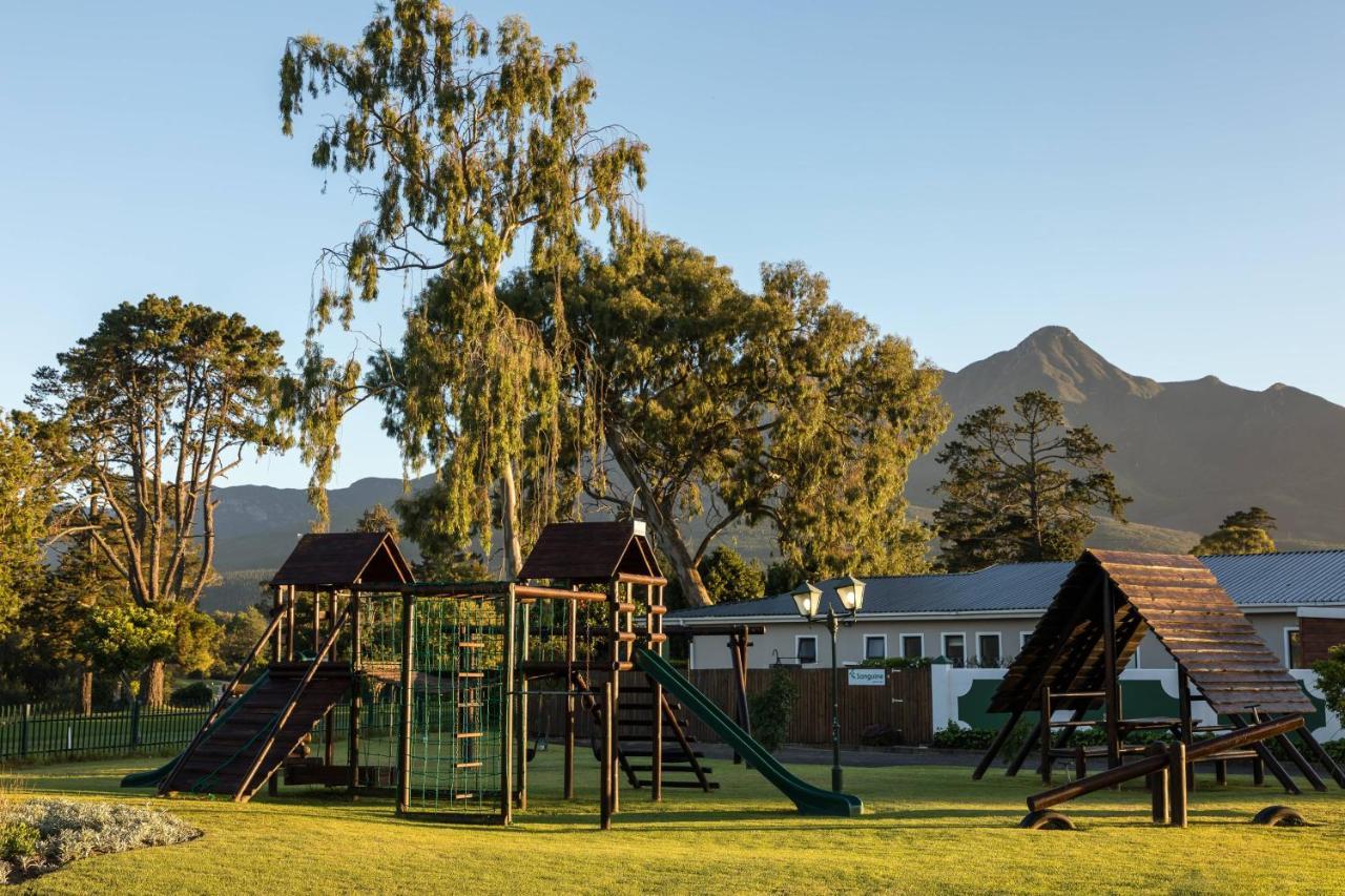 Protea Hotel By Marriott George King George Exteriér fotografie