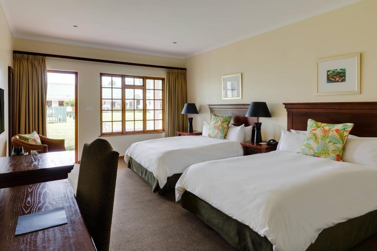 Protea Hotel By Marriott George King George Exteriér fotografie