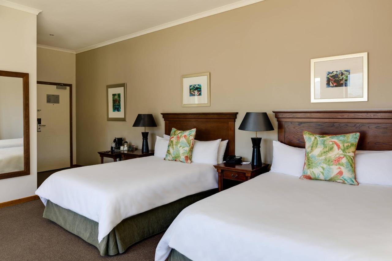 Protea Hotel By Marriott George King George Exteriér fotografie