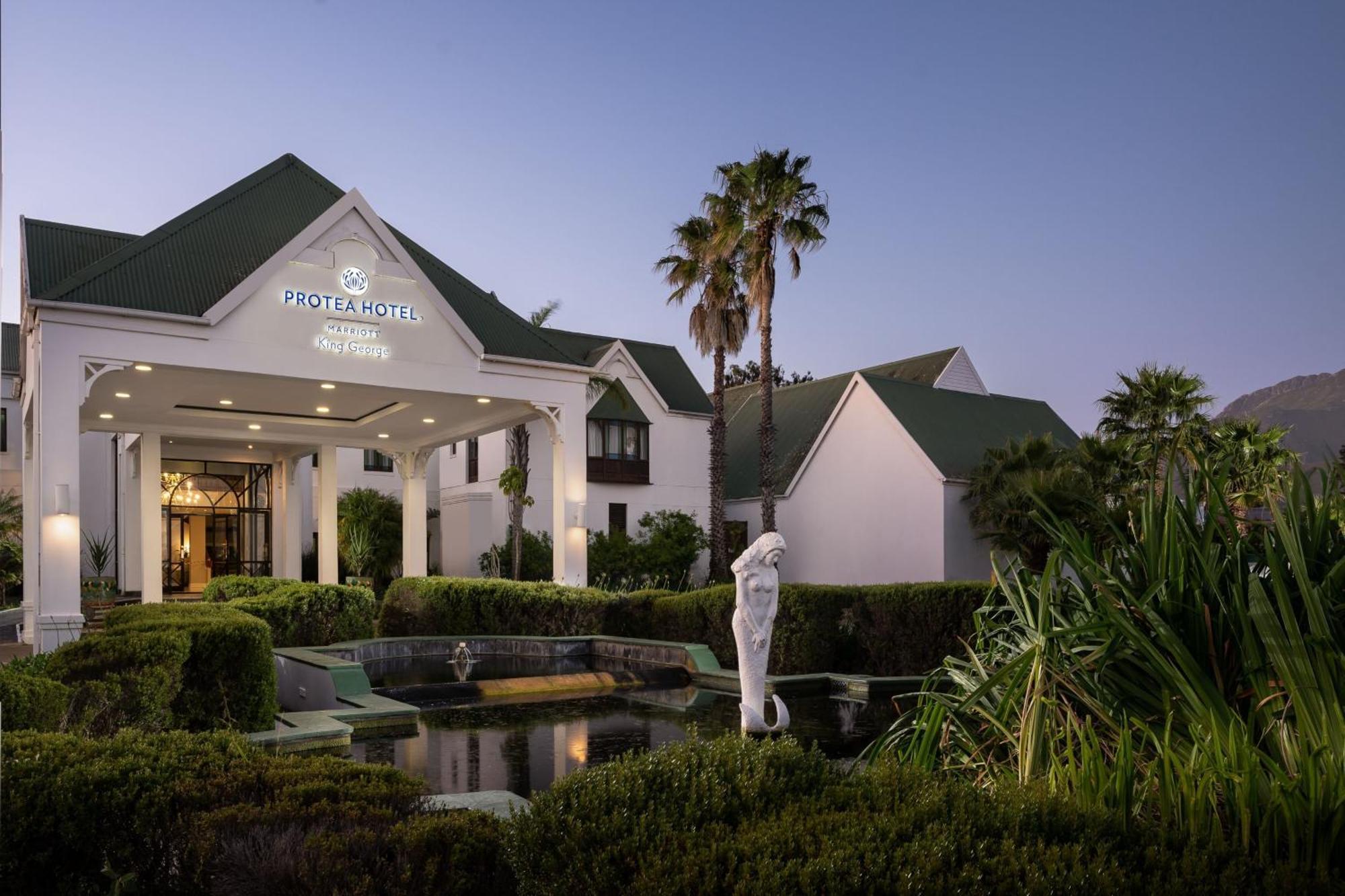 Protea Hotel By Marriott George King George Exteriér fotografie