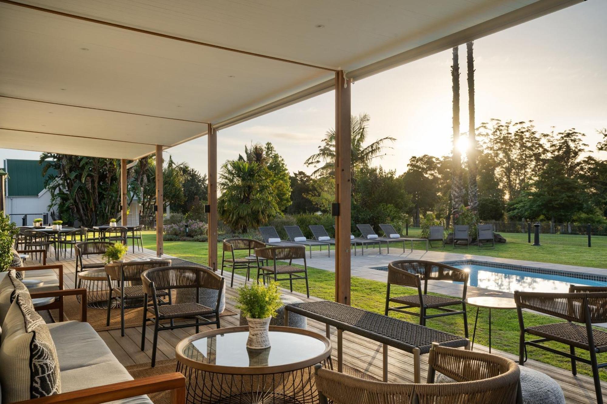 Protea Hotel By Marriott George King George Exteriér fotografie