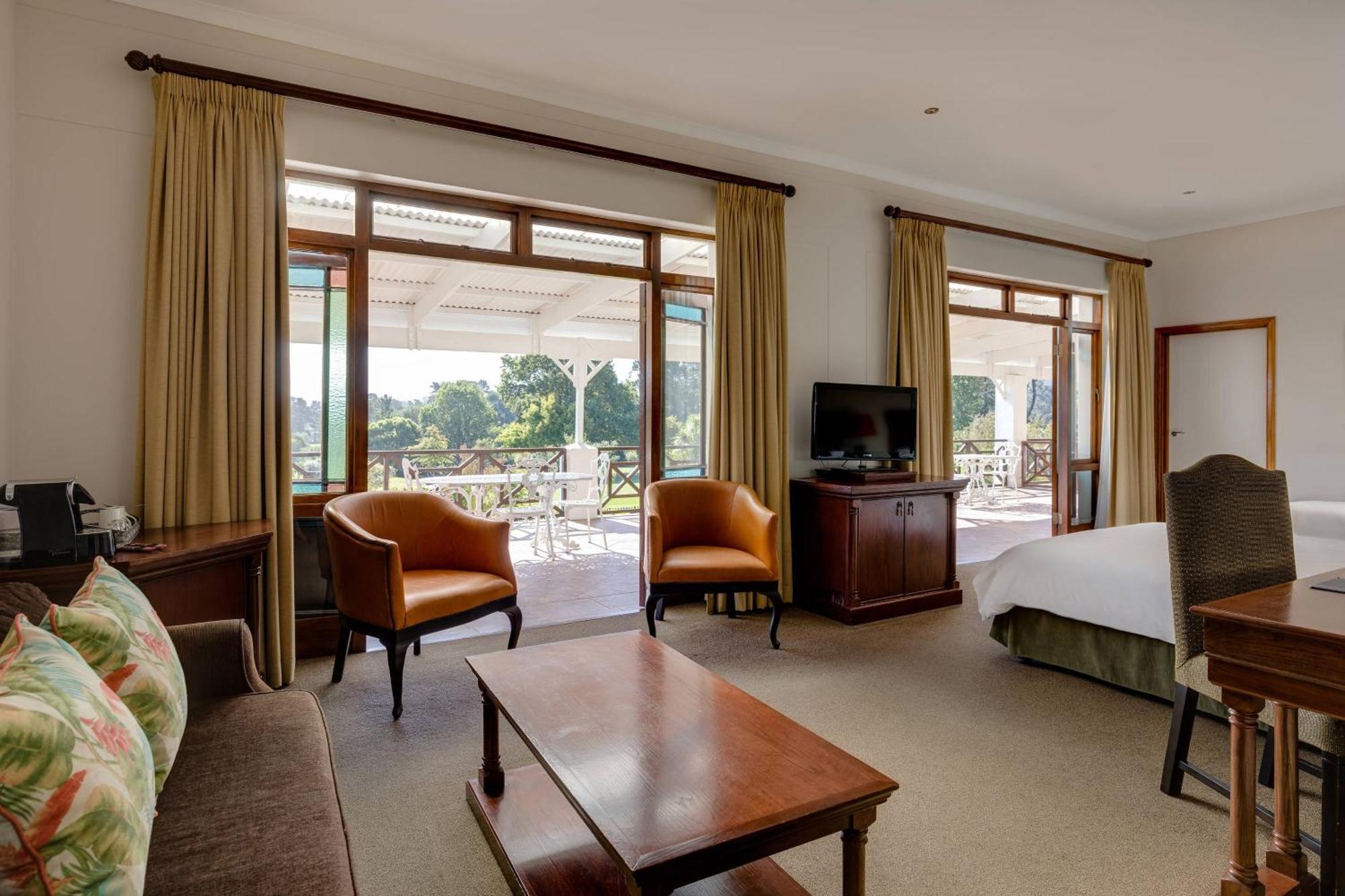 Protea Hotel By Marriott George King George Exteriér fotografie