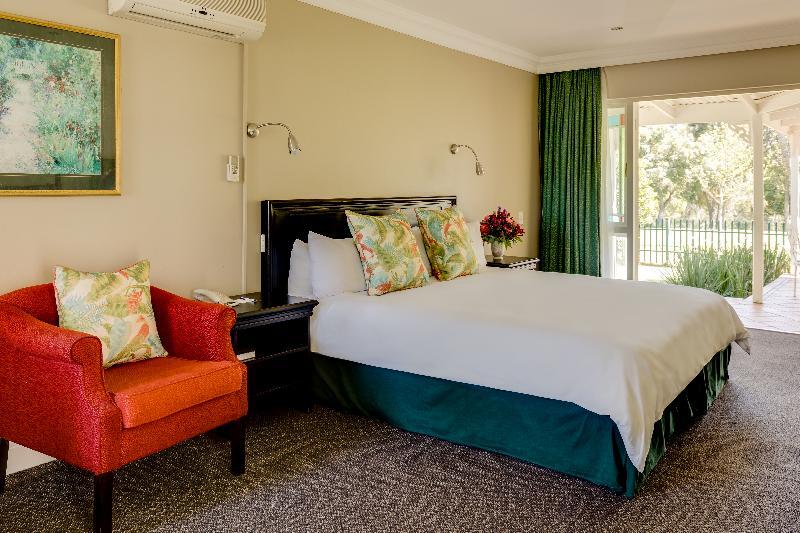 Protea Hotel By Marriott George King George Exteriér fotografie